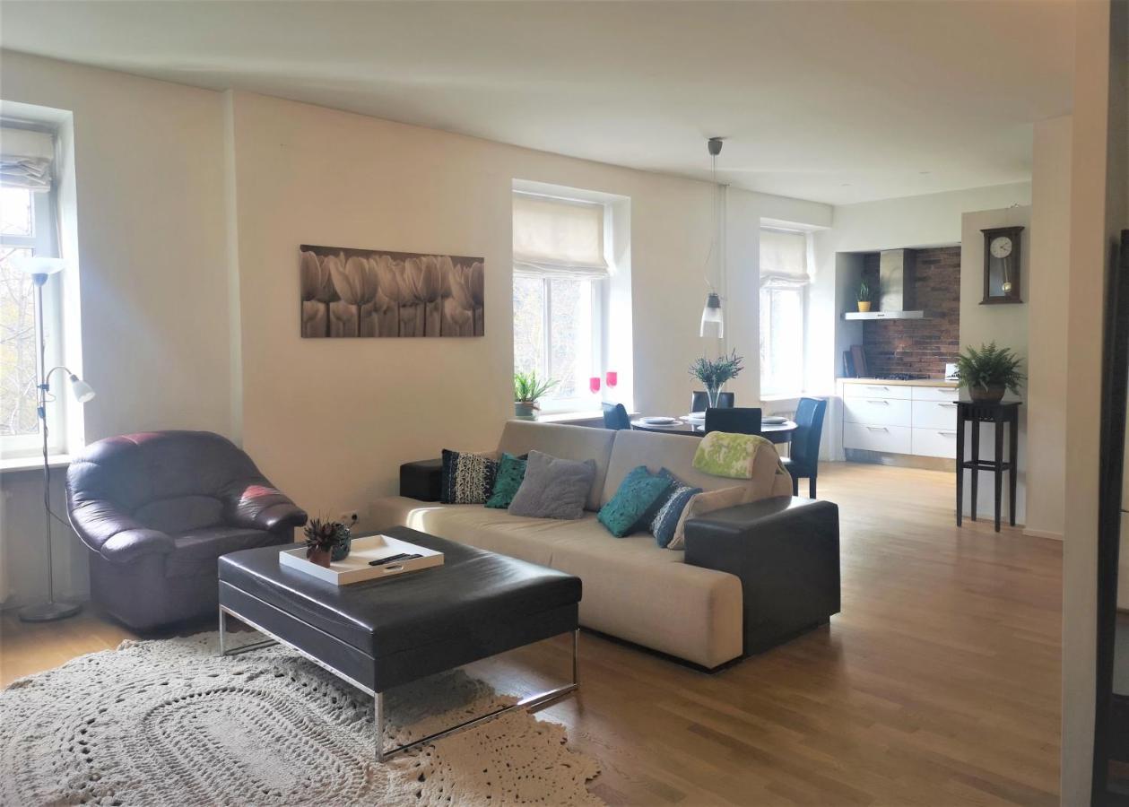 Апартамент Dt Apartment, Spacious And Free Parking Талин
