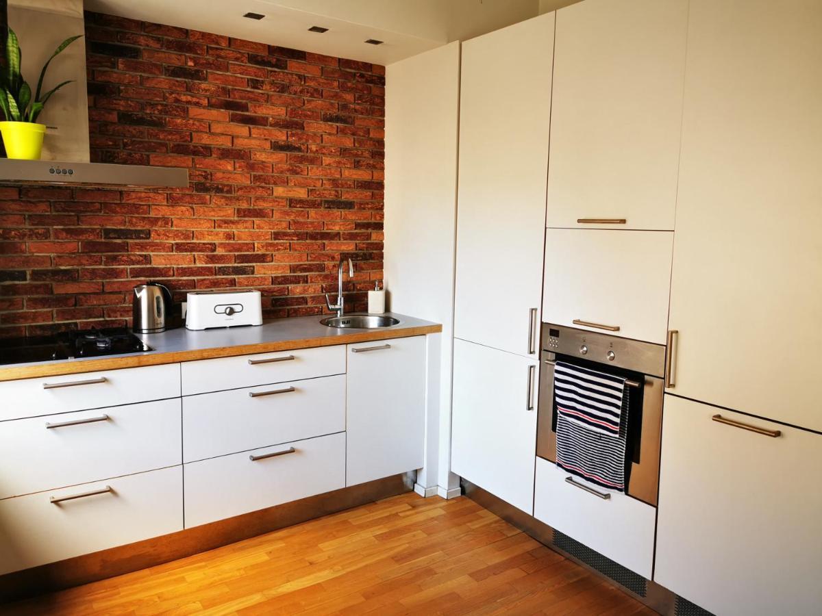 Dt Apartment, Spacious And Free Parking Tallinn